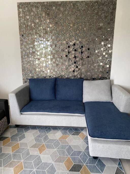 Stylish & Luxury 2-Bed Parkside Apart With Pool Vacoas-Phoenix Екстериор снимка